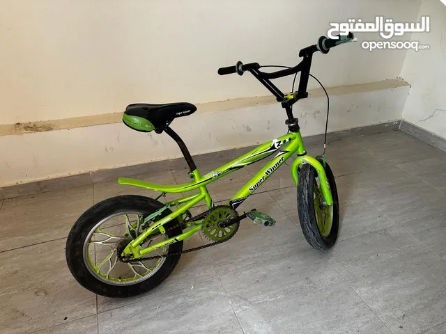 عجلة BMX- تصميم رياضي جذاب تنفع لل اطفال و الكبار بين سن 6سنين ل 14سنه