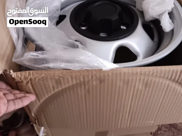 رنجات جيب شروكي رقم 4 الرنجات تجاريات جدد بالكرتون قيمتهن 130 ريال مطلوب من النهايه 100