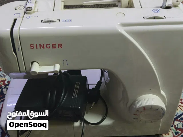 ماكينه سنجر للبيع بحاله الوكاله استعمال خفيف