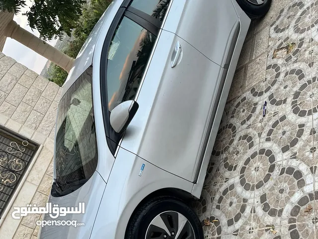ايونك للبيع بسعر مغري 2018 بس 76999 فقط لا غير سعر حرق نار بتلاقيش بهيك سعر اوفر سيارة بالبلاد