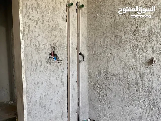 سباك وفني ادوات صحيه في مصراته خدمه عادي ومدفون وتركيب البمبات والسخانات