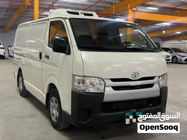 TOYOTA HIACE 2022 CHILLER MANUAL GEAR