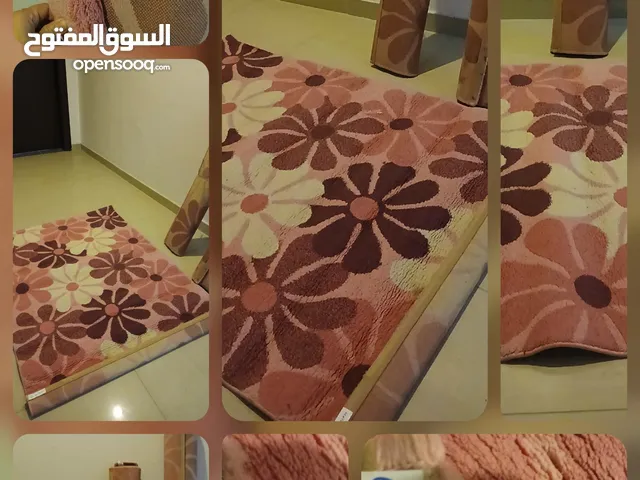 سجاد جديد وممتاز بسعر مناسب جدا لعدم الحاجه اليه