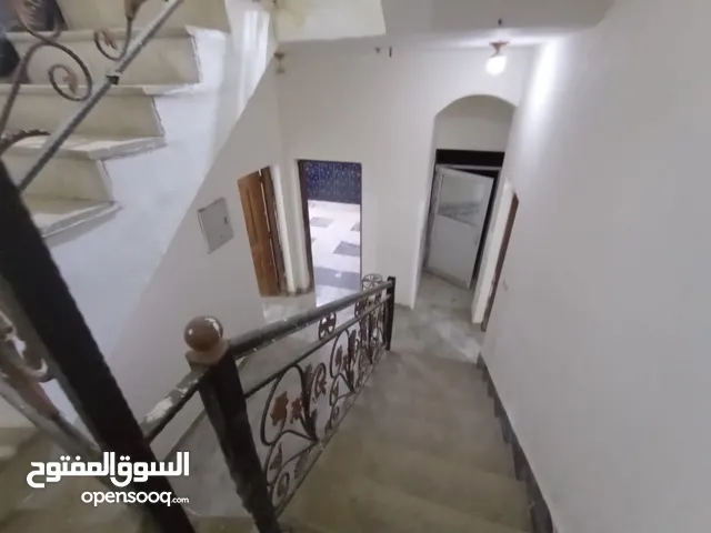 150 m2 5 Bedrooms Townhouse for Rent in Basra Muhandiseen