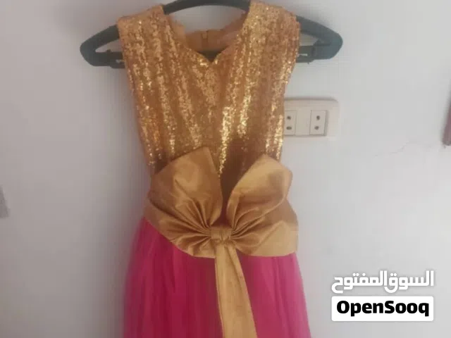 ملابس للببع