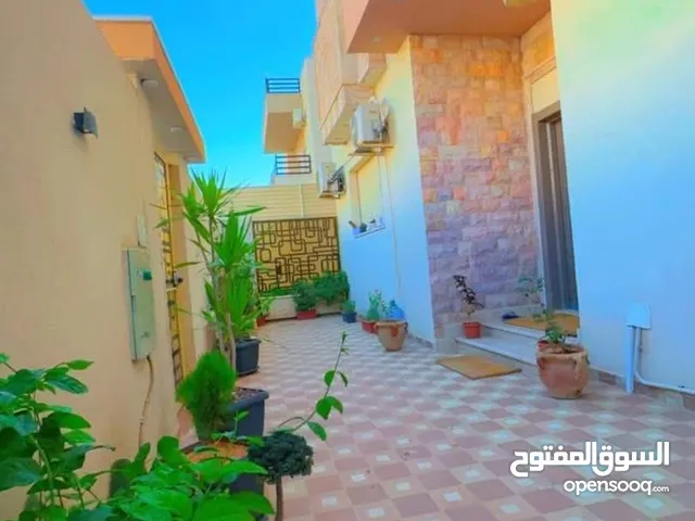 240 m2 3 Bedrooms Apartments for Sale in Tripoli Al-Serraj