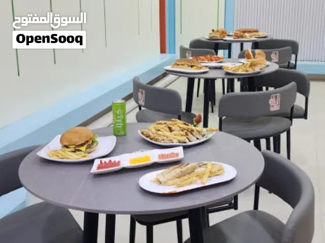 معدات مطعم وجبات سريعة وفلافل متكاملة
