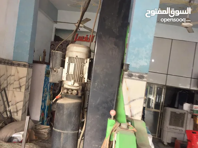جك رفع السيارات