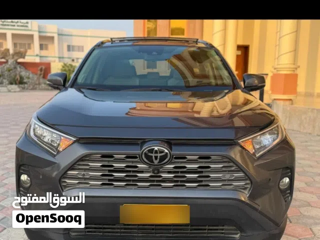 تويوتا راف فور 2021 فورويل لمتىد للبيع فقط