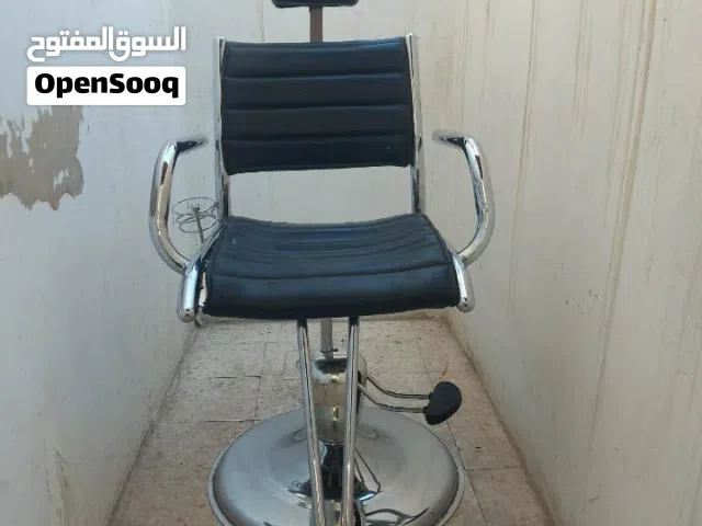 كرسي حلاقه لا يوجد به اي خدش