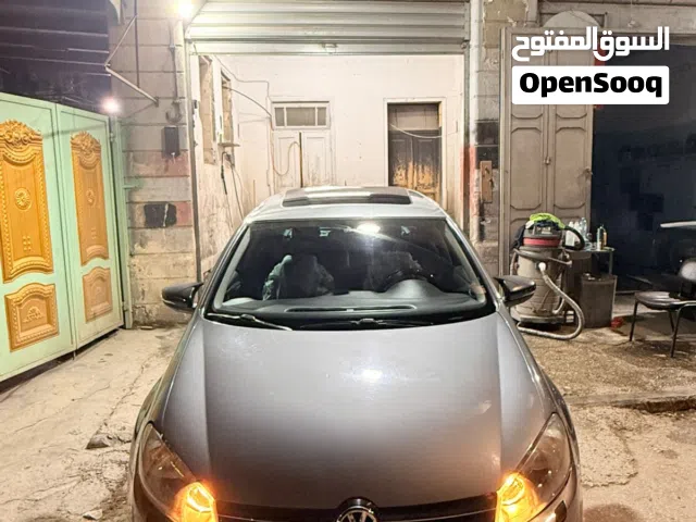 2011 فولكسفاغن جولف Standard