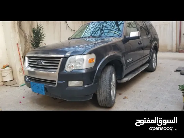 Ford Explorer Standard in Sana'a