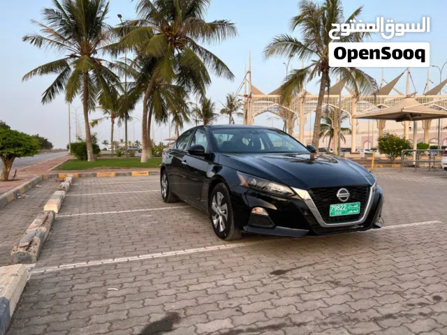 2022 نيسان التيما S