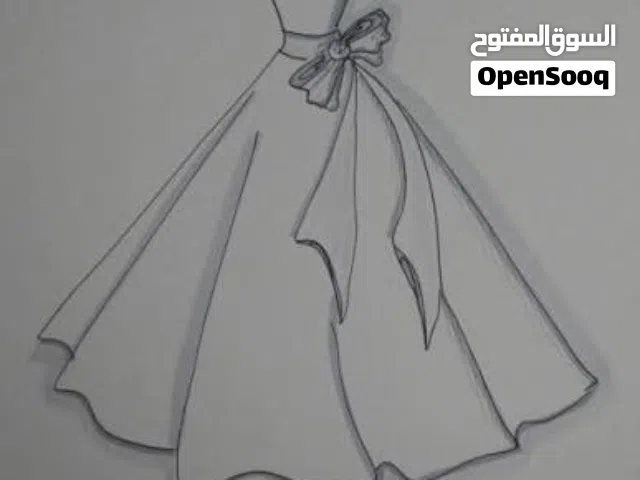 بضاعة ملابس تقريبا 1000 قطعة مشكلة