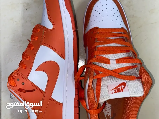 Vans Sport Shoes in Al Jubail