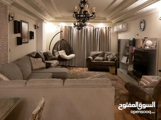 190 m2 3 Bedrooms Apartments for Sale in Giza Haram