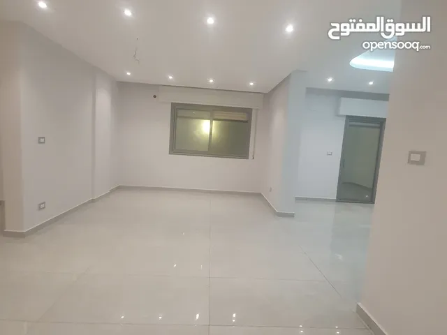 شقة أرضية حجم كبير ما شاء الله للبيع طرابلس منطقة قرقارش في أبونواس بالقرب من مخبز ابونواس ،،،،،