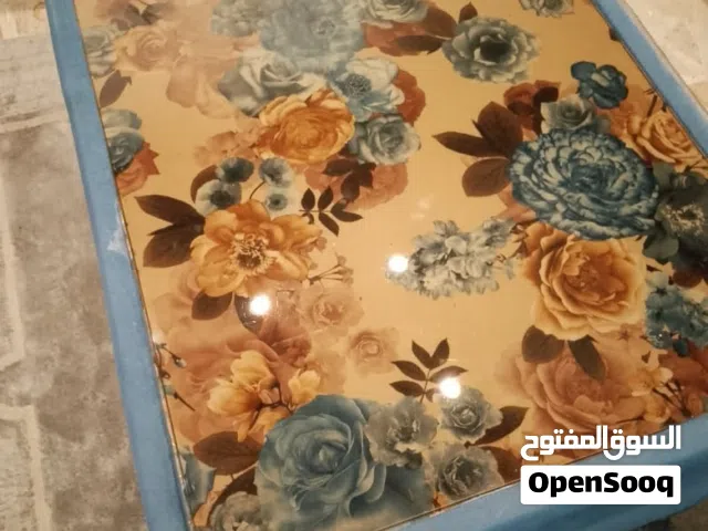 طاولة وطنجرة ضغط