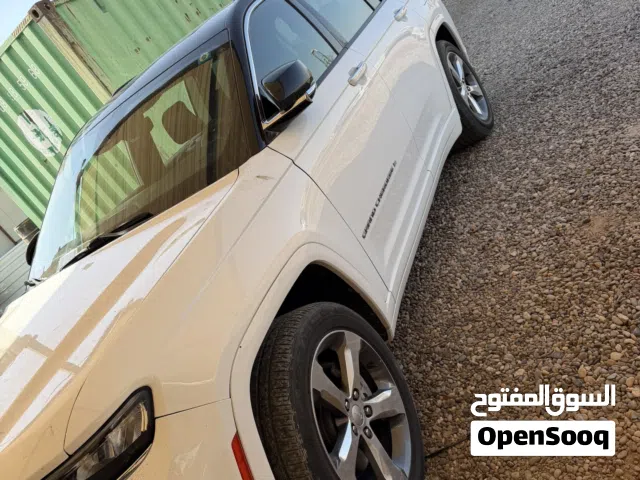 2024 جيب جراند شيروكى L Overland 4X4