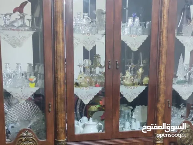 مكتبة مستعملةنضيفة للبيع