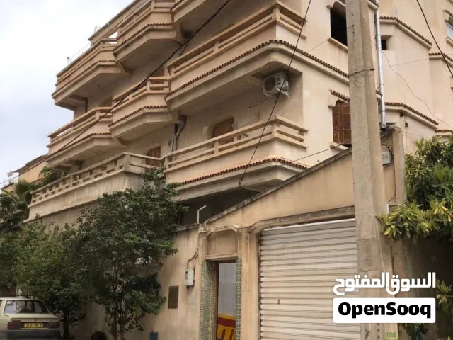 182 m2 More than 6 bedrooms Villa for Sale in Constantine Other