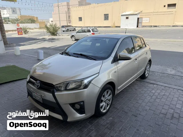 2015, تويوتا, يارس, E