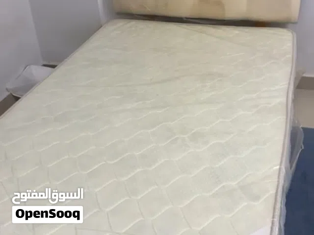 urgent sale bed with matres 190×120 size