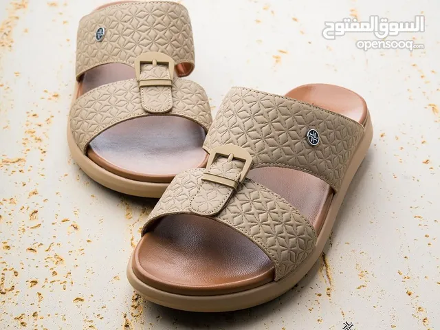42 Casual Shoes in Al Batinah