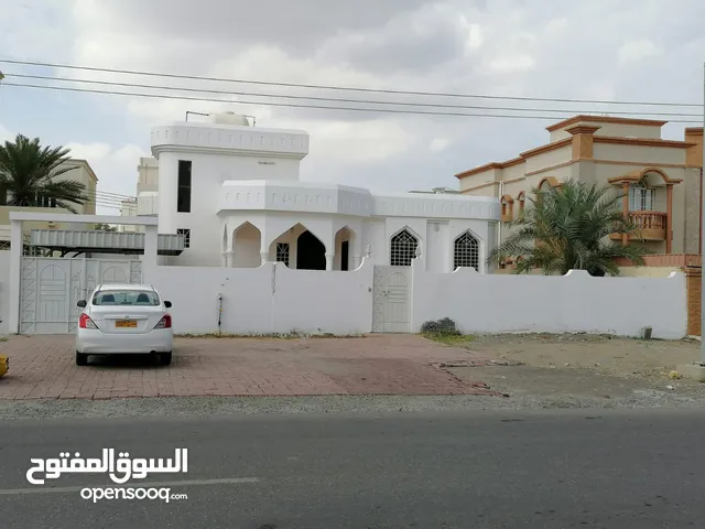 370 m2 3 Bedrooms Villa for Sale in Muscat Al Mawaleh