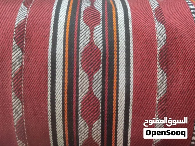 أقمشة ومنسوجات (السدو )  التراث خامات متينه و جودة عاليه وألوان مميزه مثالية الجلسات الخارجيه