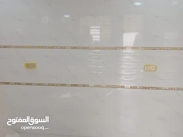 يوجد خلفة سيراميك ماهر متفرغ جداري ارضي العنوان البصره