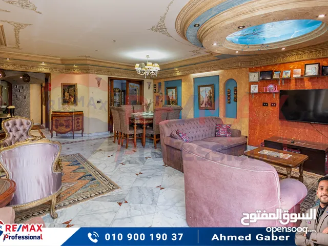 215 m2 4 Bedrooms Apartments for Sale in Alexandria Smoha