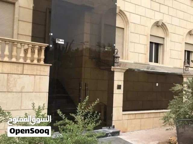 فني زجاج سكريت ومرايا