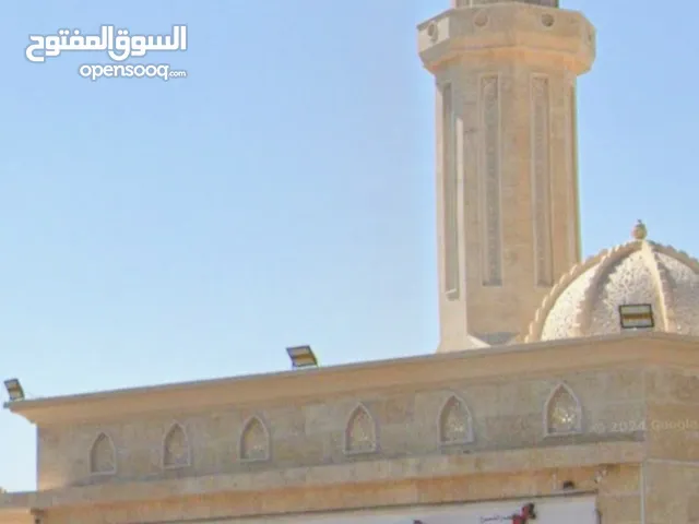 بقاله للبيع مقابل الشارع العام قريب من بوابة صحار جنب مسجد. الامين