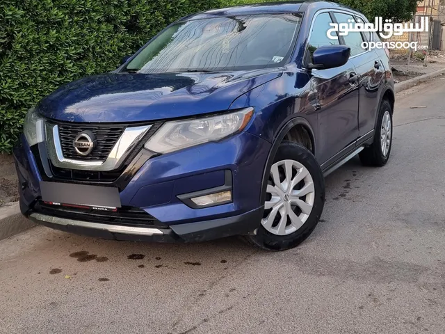 نيسان روج 19 كلين فئة S لون ازرق 5 راكب suv السياره بحاله ممتازه مكينه 2500 المرغوب