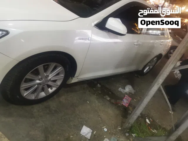 2013 تويوتا كامري SE