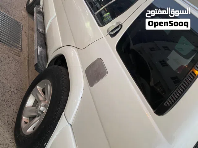 نيسان باتفندر 2003