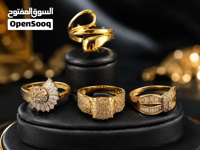 تشكيلة من الذهب إيطالي المكفول عروض