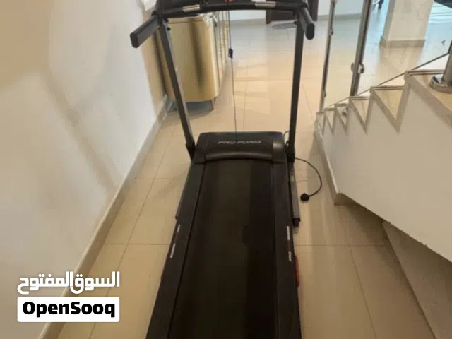 PRO-FORM Treadmill – Excellent Condition