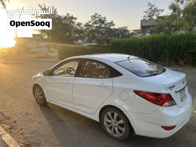 2012 Hyundai Accent Standard