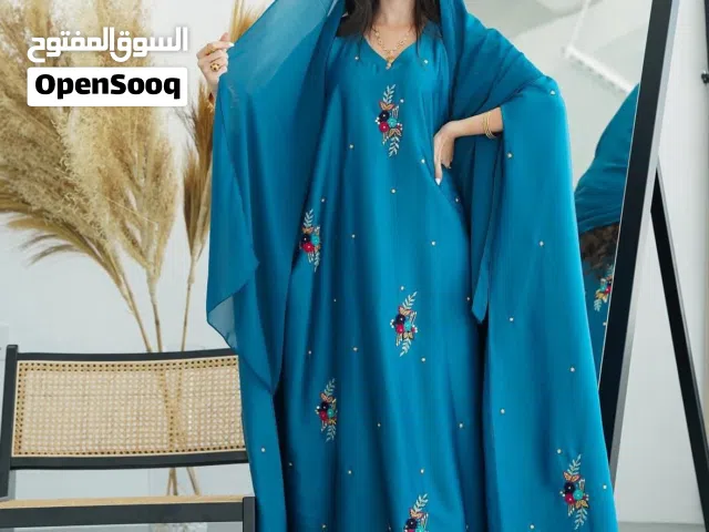 لبسه رهيبه و روعه جداً