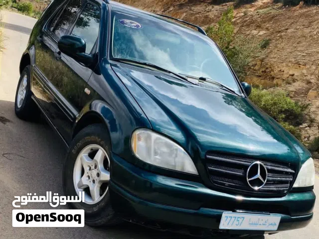 2003 مرسيدس بنز الفئة-M ML 320
