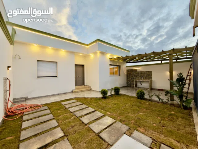 2 Bedrooms Farms for Sale in Tripoli Al-Baesh