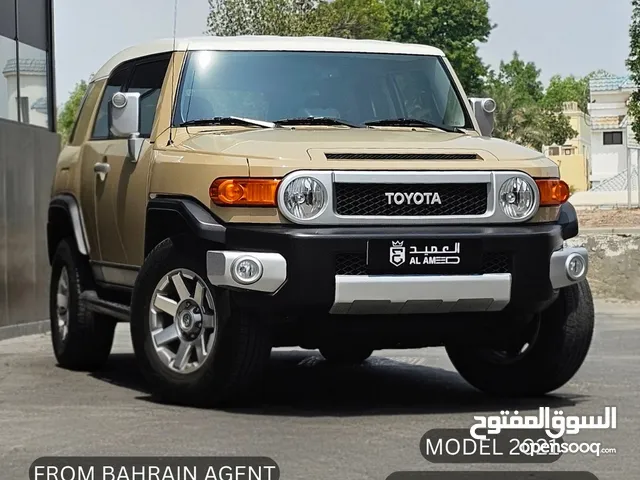 TOYOTA FJ CRUISER