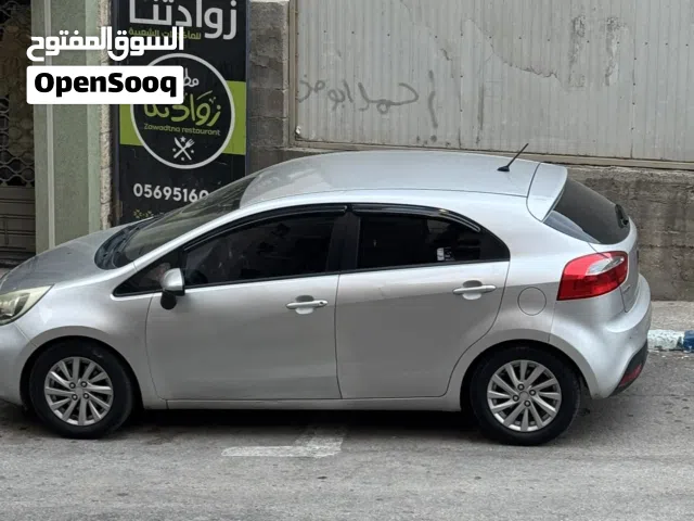 2013 كيا برايد Standard