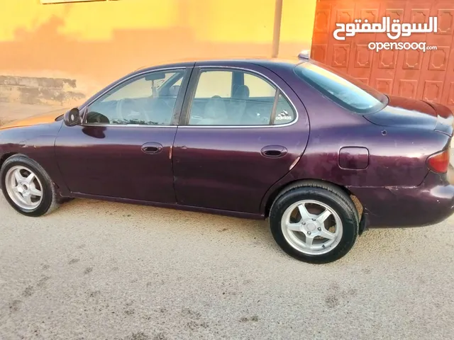 هونداي أفانتي 1996 أوتوماتيك – مرخصة وجاهزة السعر المطلوب: 2000 دينار – قابل للتفاوض للجادين