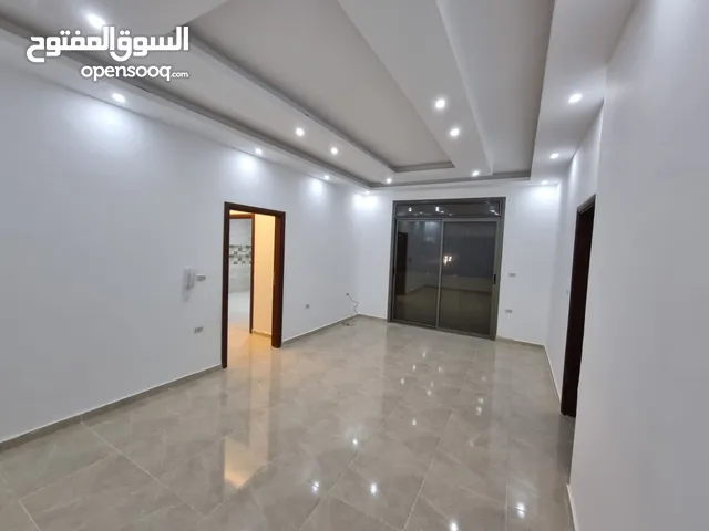 180 m2 3 Bedrooms Apartments for Sale in Salt Al Salalem