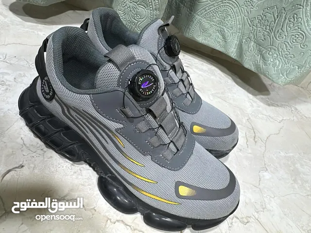 حذاء سيفتي عالي الحوده