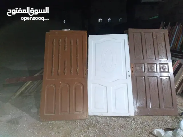 أبواب خشب مستعملة