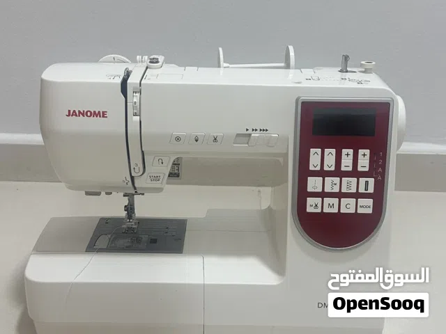 مكينة خياطة    Janome DM7200